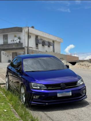VOLKSWAGEN JETTA 2.0 TSI HIGHLINE 211CV GASOLINA 4P TIPTRONIC VOLKSWAGEN JETTA 2.0 TSI HIGHLINE 211CV GASOLINA 4P TIPTRONIC